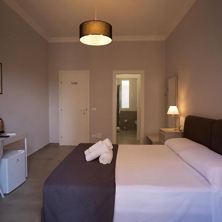 Donna Franca Rooms And Suite باليرمو المظهر الخارجي الصورة