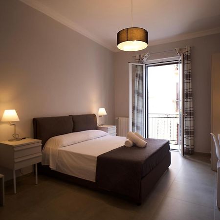 Donna Franca Rooms And Suite باليرمو المظهر الخارجي الصورة