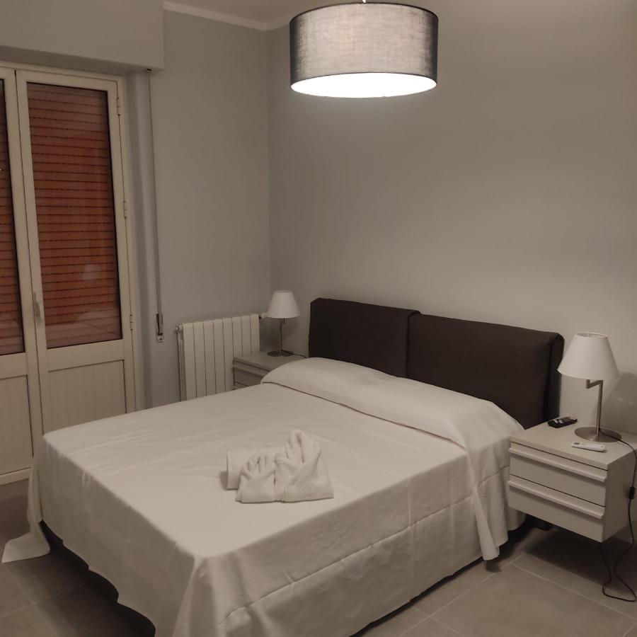 Donna Franca Rooms And Suite باليرمو المظهر الخارجي الصورة
