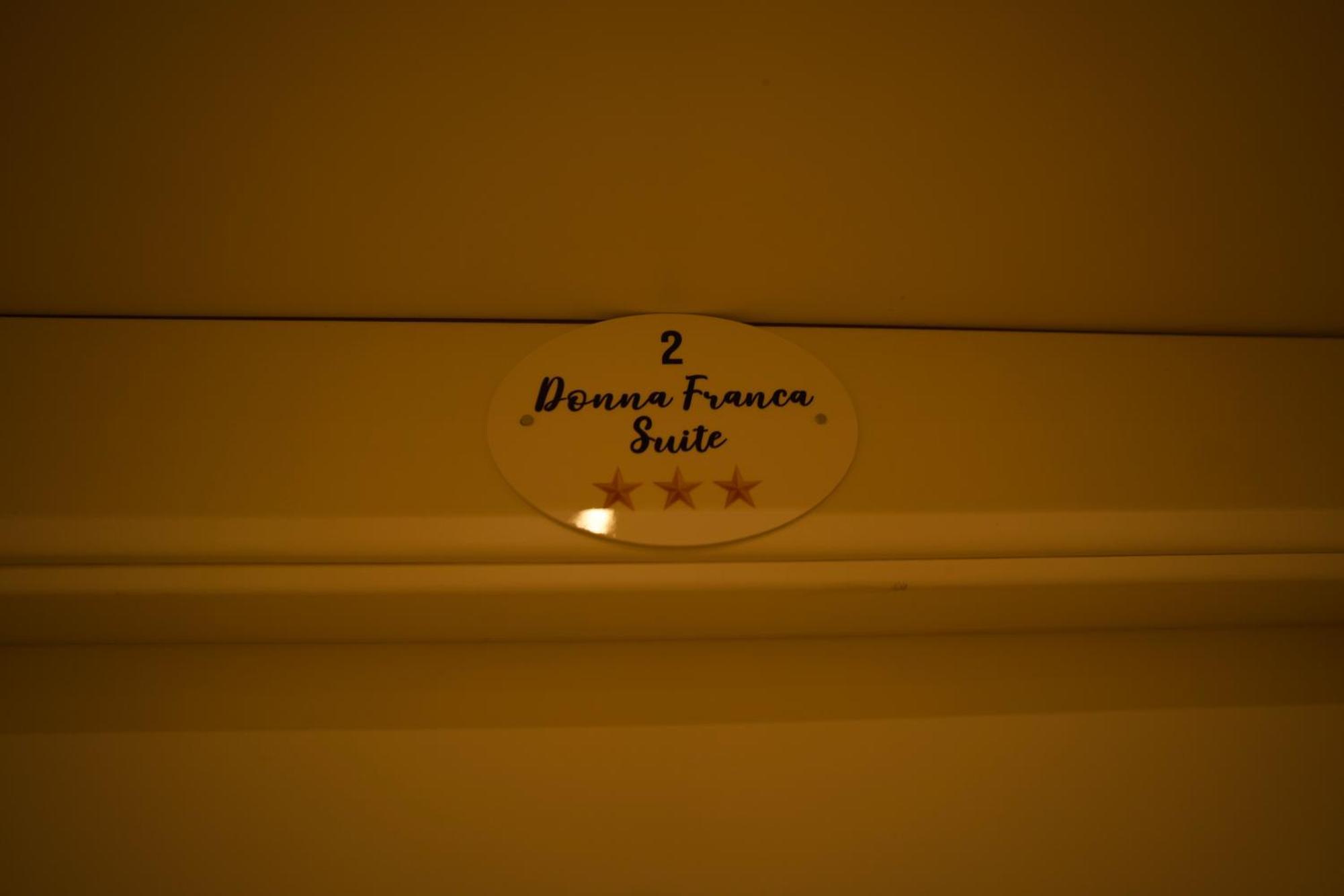 Donna Franca Rooms And Suite باليرمو المظهر الخارجي الصورة